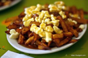 কানাডার জাতীয় খাবারের - Poutine, এক বিবেচনা করা
