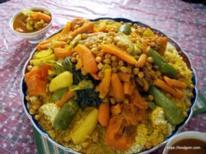 মরক্কো এবং আলজেরিয়ার জাতীয় খাবার - Couscous
